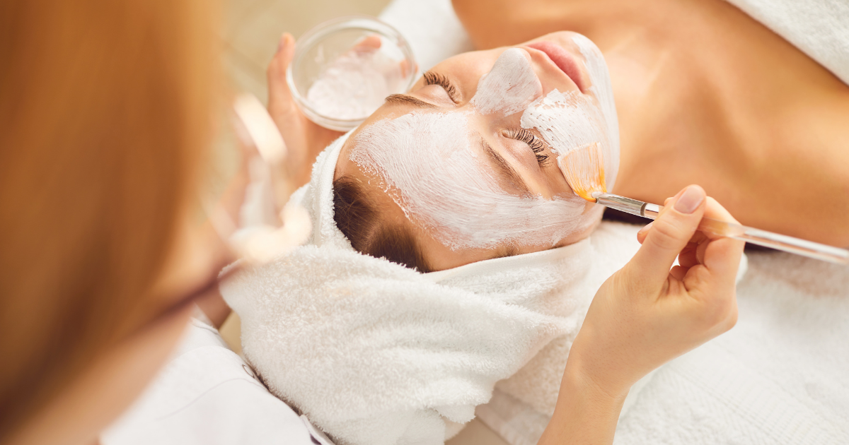 Booking custom facials in Lexington, KY